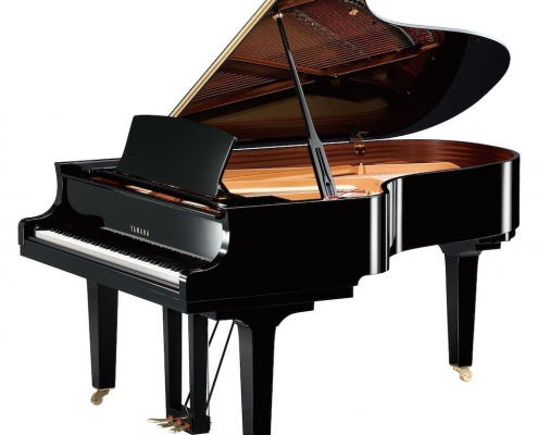 Piano Yamaha c5